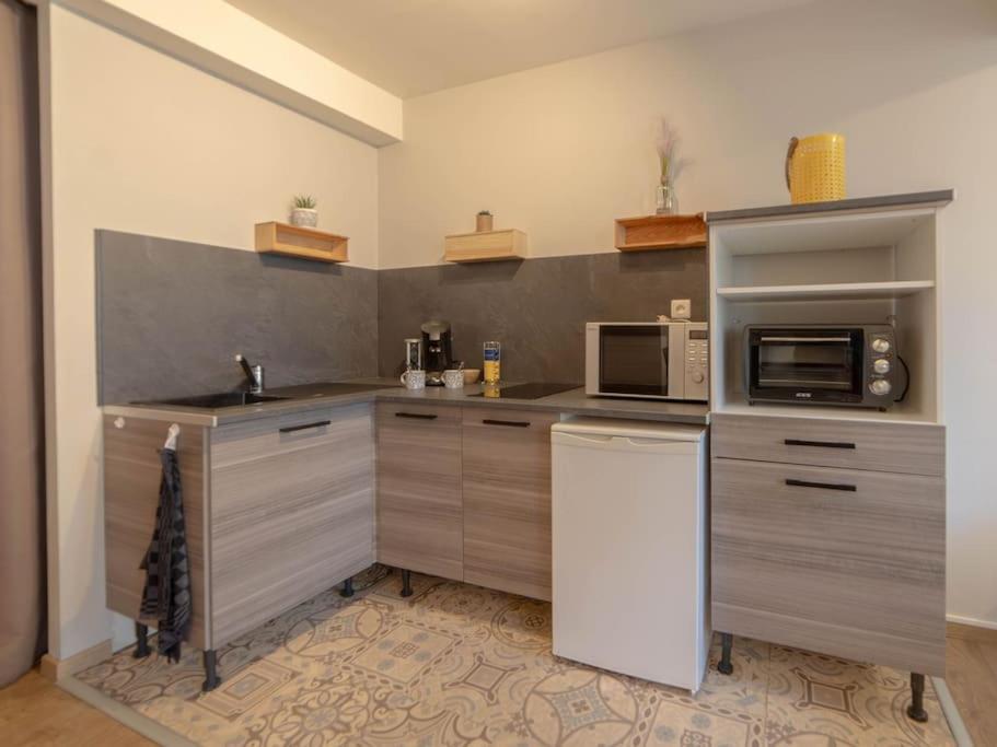 Le Beau Chardonnay, Au Coeur De Chablis Apartment Exterior photo